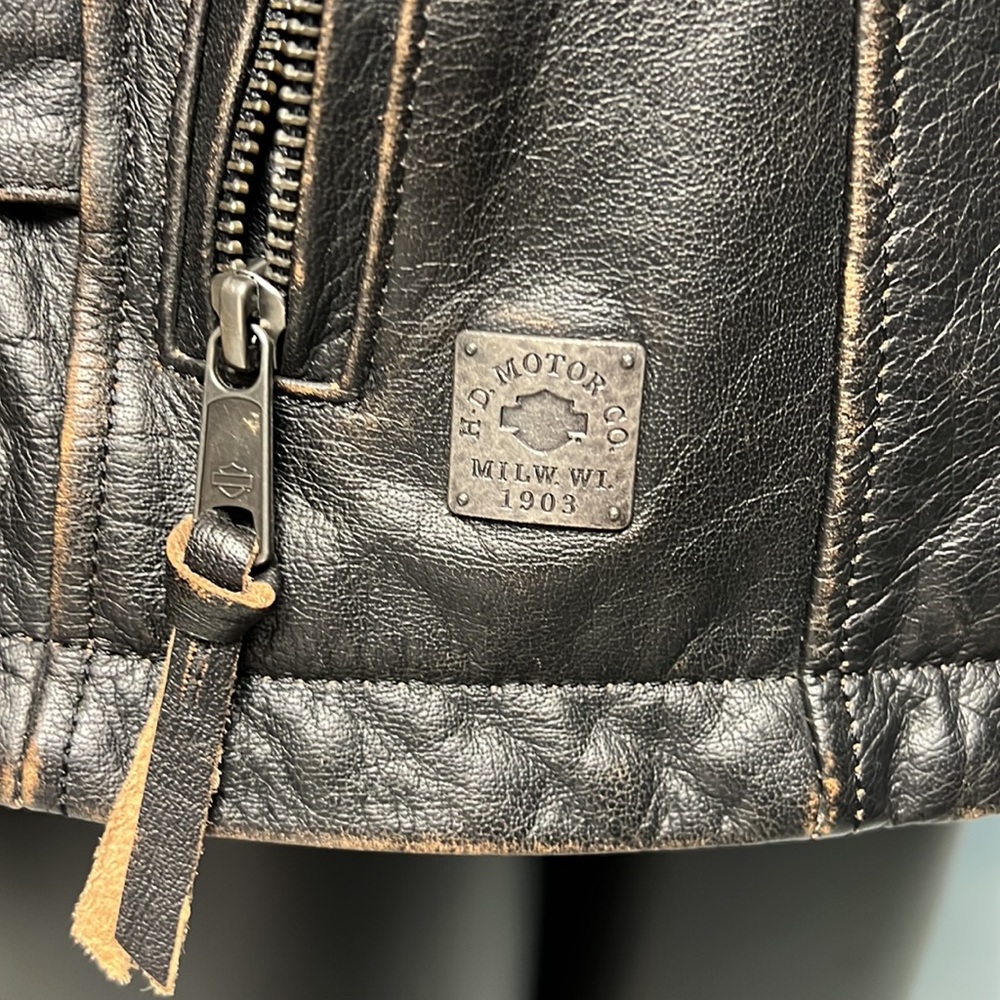 Harley-Davidson Black Leather Jacket - Picture 10 of 16
